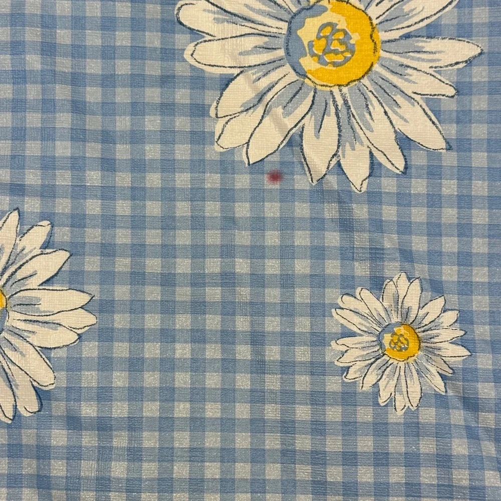 70s Vtg Blue Gingham Daisy Floral Oval Tablecloth Flannel Backed 50x68